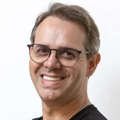 Dr. Carlos Toloi